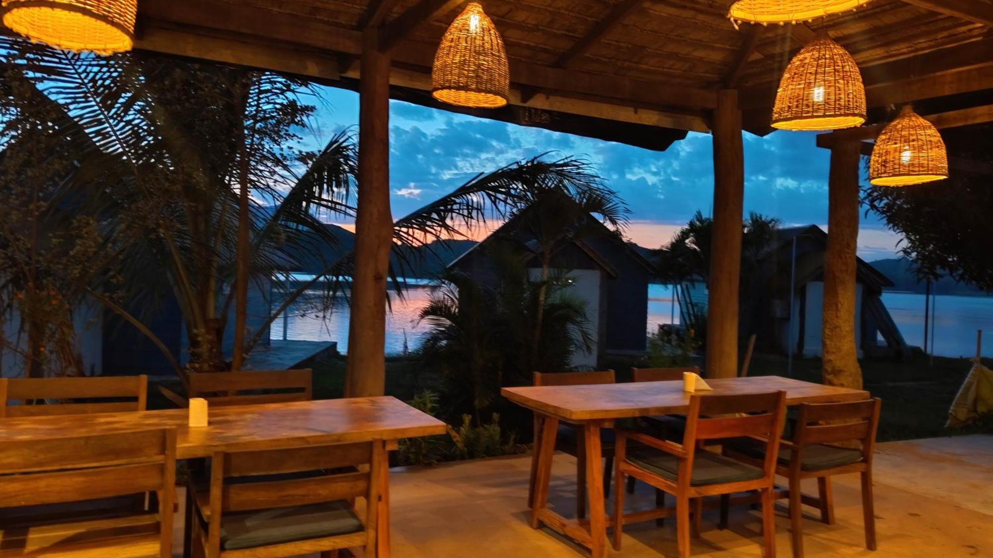 Sunset Nam Ngum Resort Vang Vieng Exterior photo