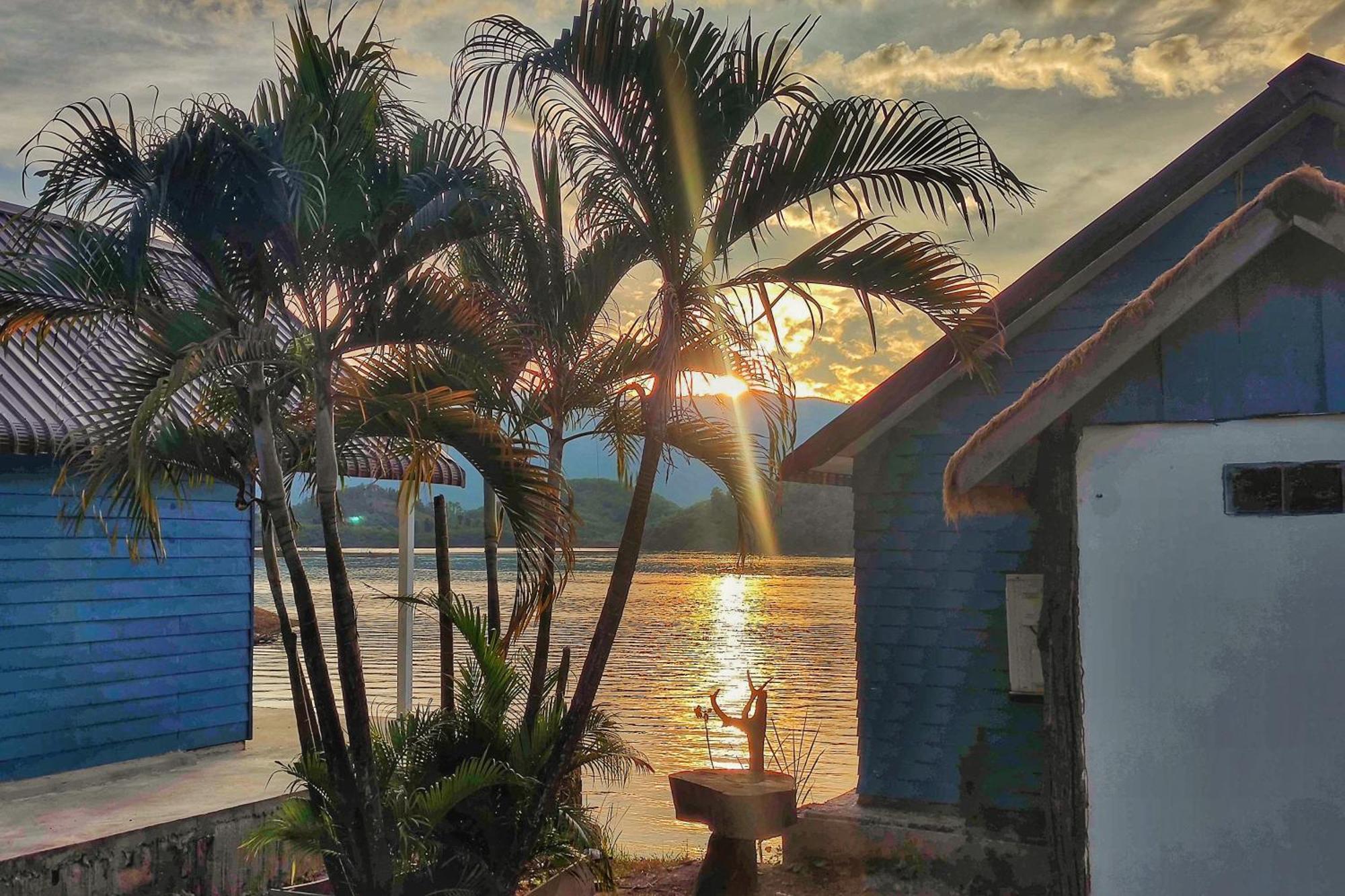 Sunset Nam Ngum Resort Vang Vieng Exterior photo